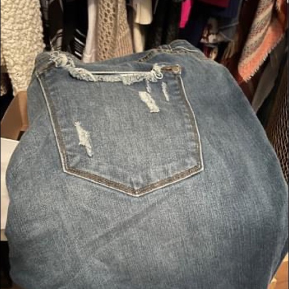 Judy Blue Distressed Jeans